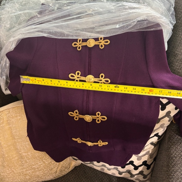 2 piece set. St. John collection size 12 sweater top and skirt - Picture 7 of 10